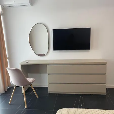 Velier View Aparthotel *